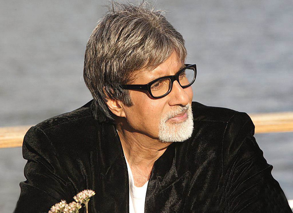 Big B traces progress of Indian cinema in 100 years